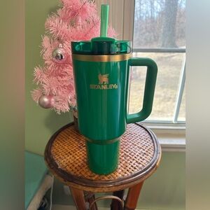 Stanley 40oz SOLD OUT Shamrock